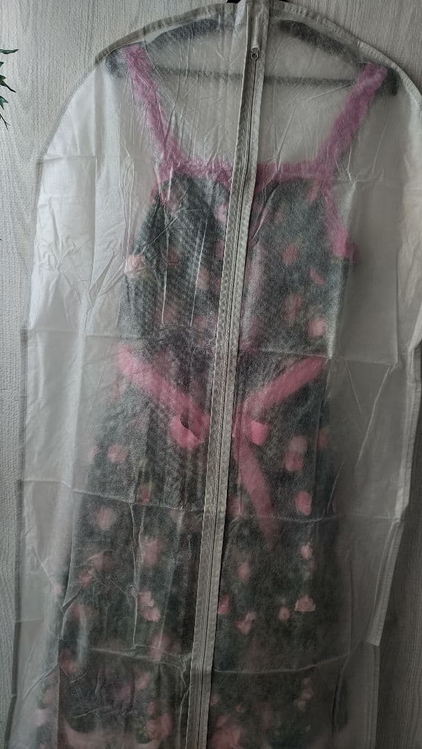 新品 フリルローズ柄キャミワンピース Emily Temple cute ドレス