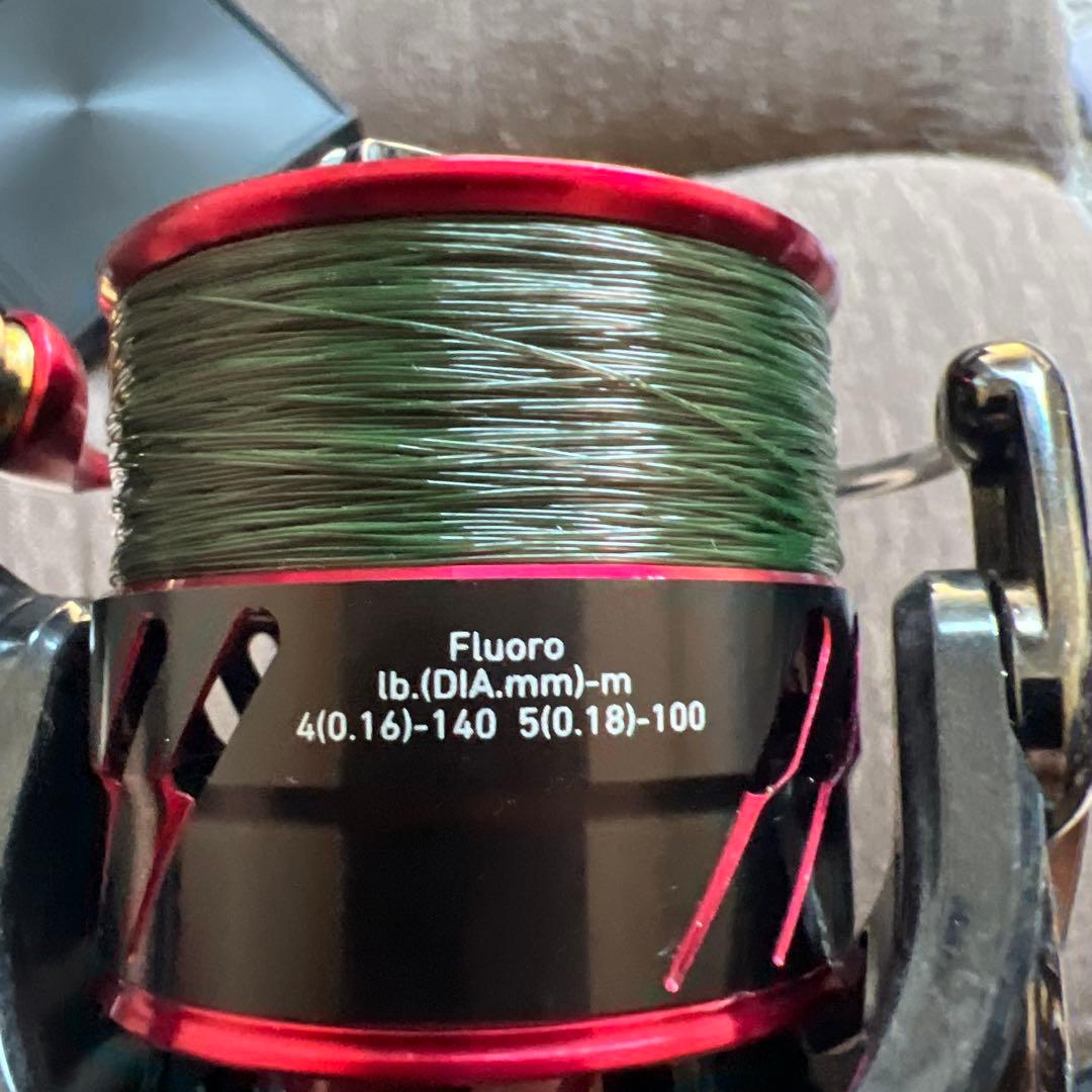 AEGIS 2505F スピニングリール ブラック/レッド