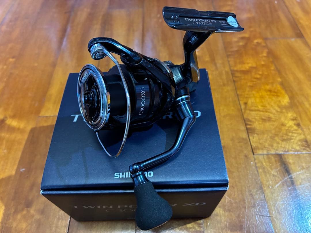 新品未使用　SHIMANO 25 TWIN POWER XD C3000XG
