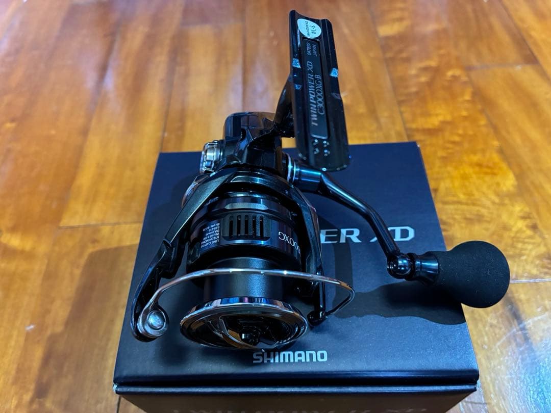 新品未使用　SHIMANO 25 TWIN POWER XD C3000XG