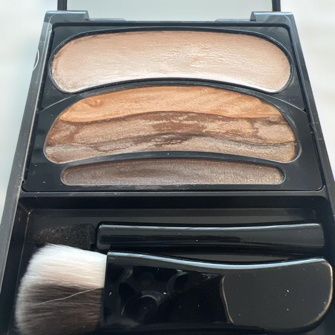 美品　オーブ　ブラシひと塗りシャドウ　N 11 ブラウン系　アイシャドウ