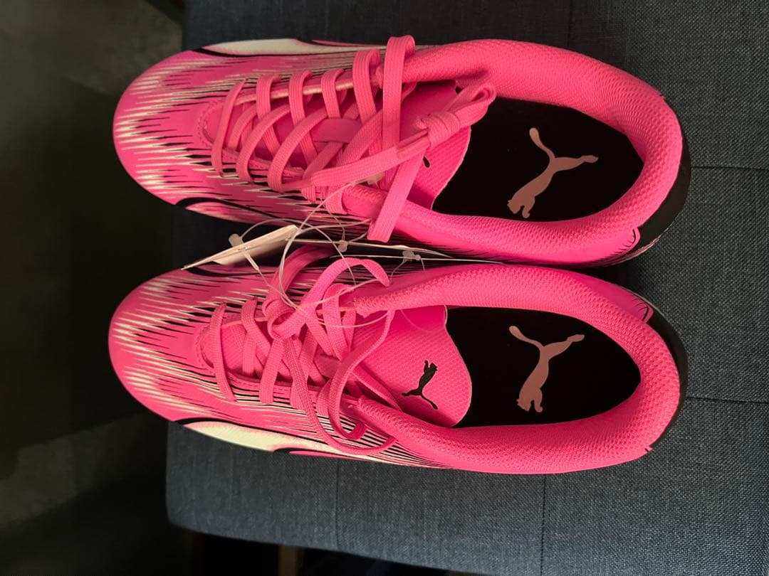 ☆新品☆ 未使用 PUMA サッカースパイク ウルトラ プレイ 24cm