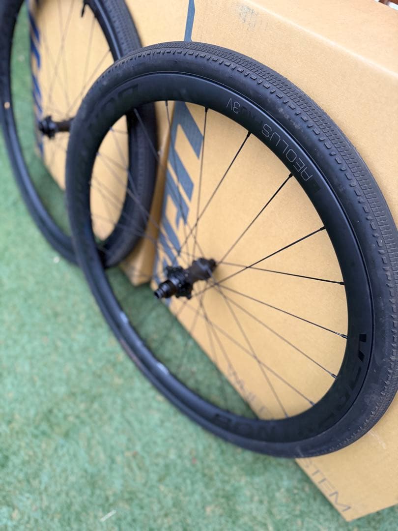 Bontrager Aeolus Pro 3V 前後セット（38cタイヤ付）