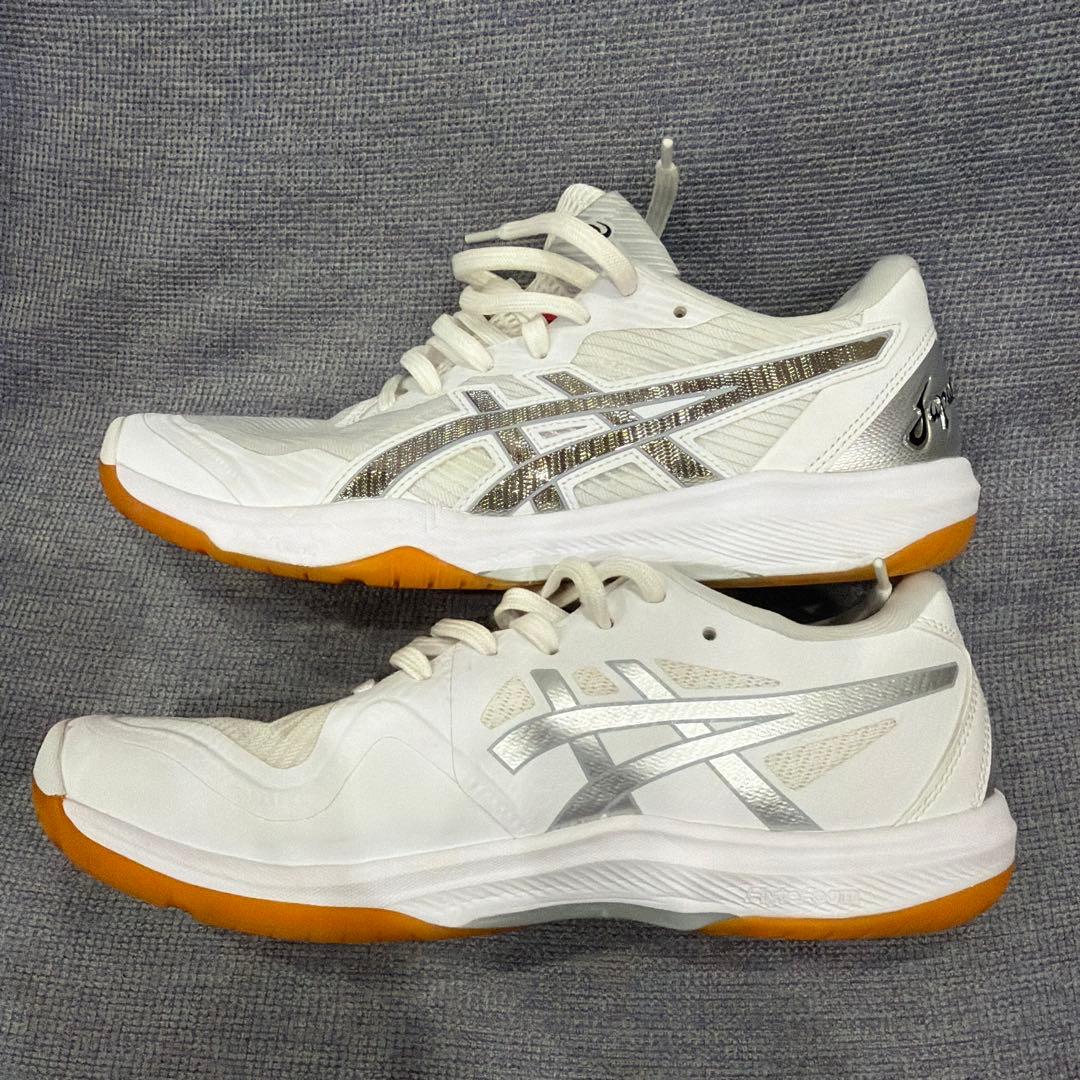 【美品】ASICS バレーボールシューズ ローテジャパンライト ホワイト26cm