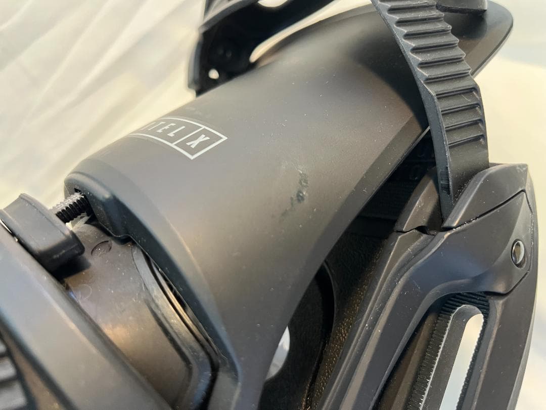 BURTON　CARTEL X　EST　Mサイズ　中古