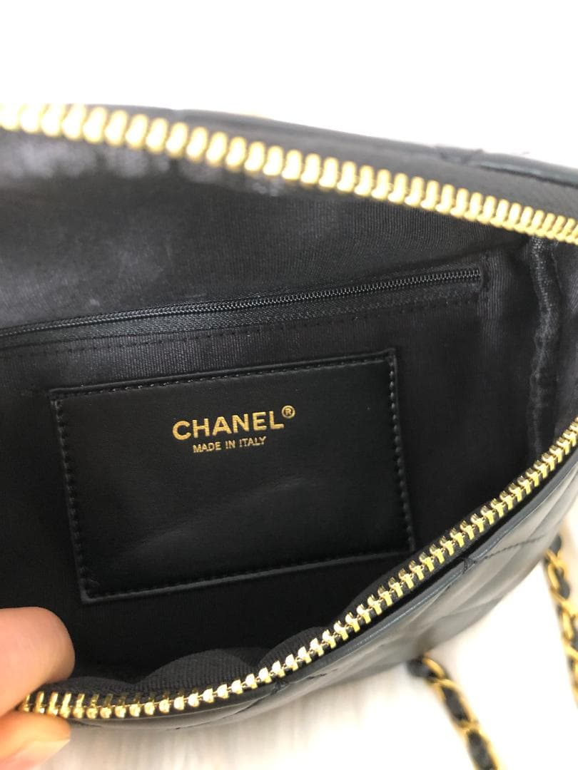 ショルダーバッグ　レザー　パール付き　非売品　ブラック　ハンドバッグ　未使用