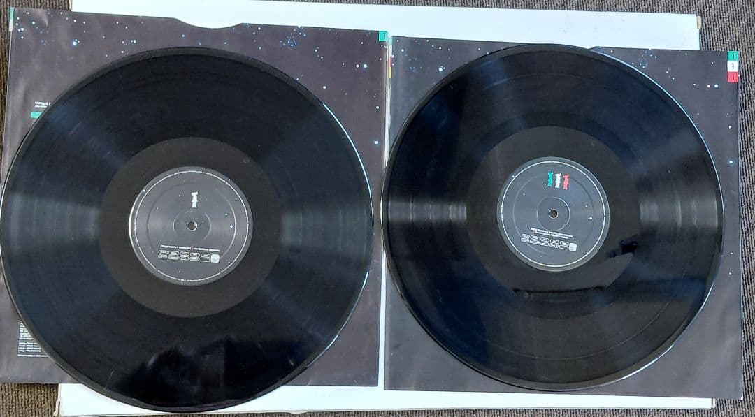 ジャミロクワイTravellingWithoutMoving UK2枚組レコード