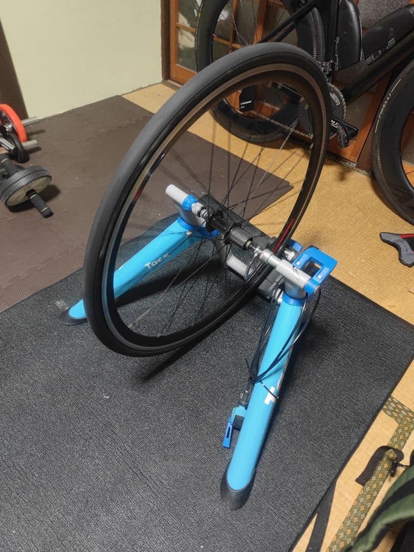 Tacx satori Bluetooth固定ローラー パワーメーター付き