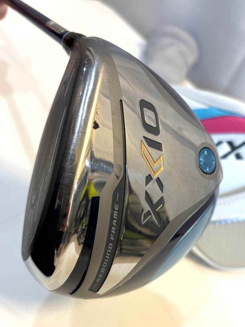 超美品！！XXIO（ゼクシオ） レディース用ドライバー　13.5°