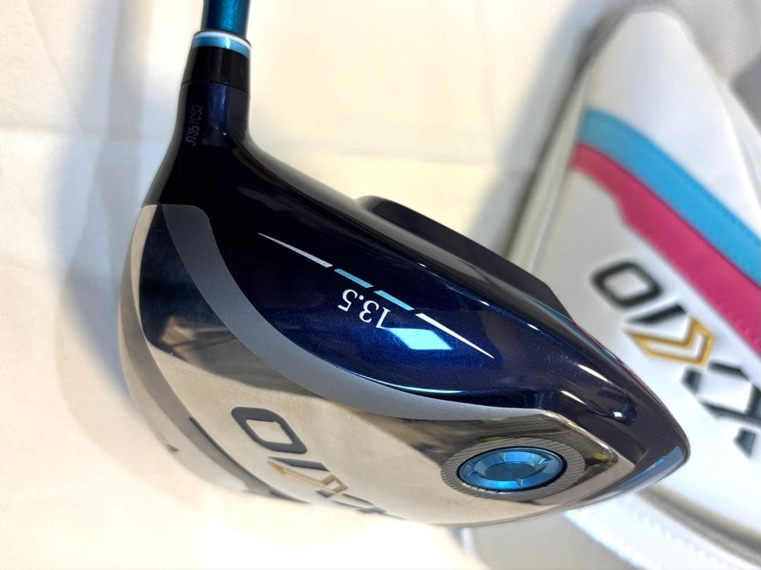 超美品！！XXIO（ゼクシオ） レディース用ドライバー　13.5°