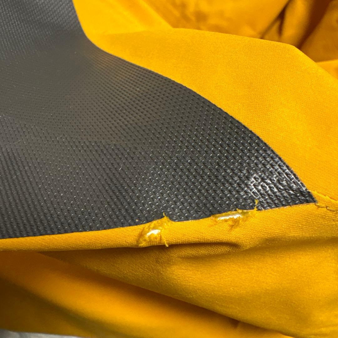 2*6様 美品VOLCOM GORE-TEX ボルコムブライアンイグチ　ウエア上