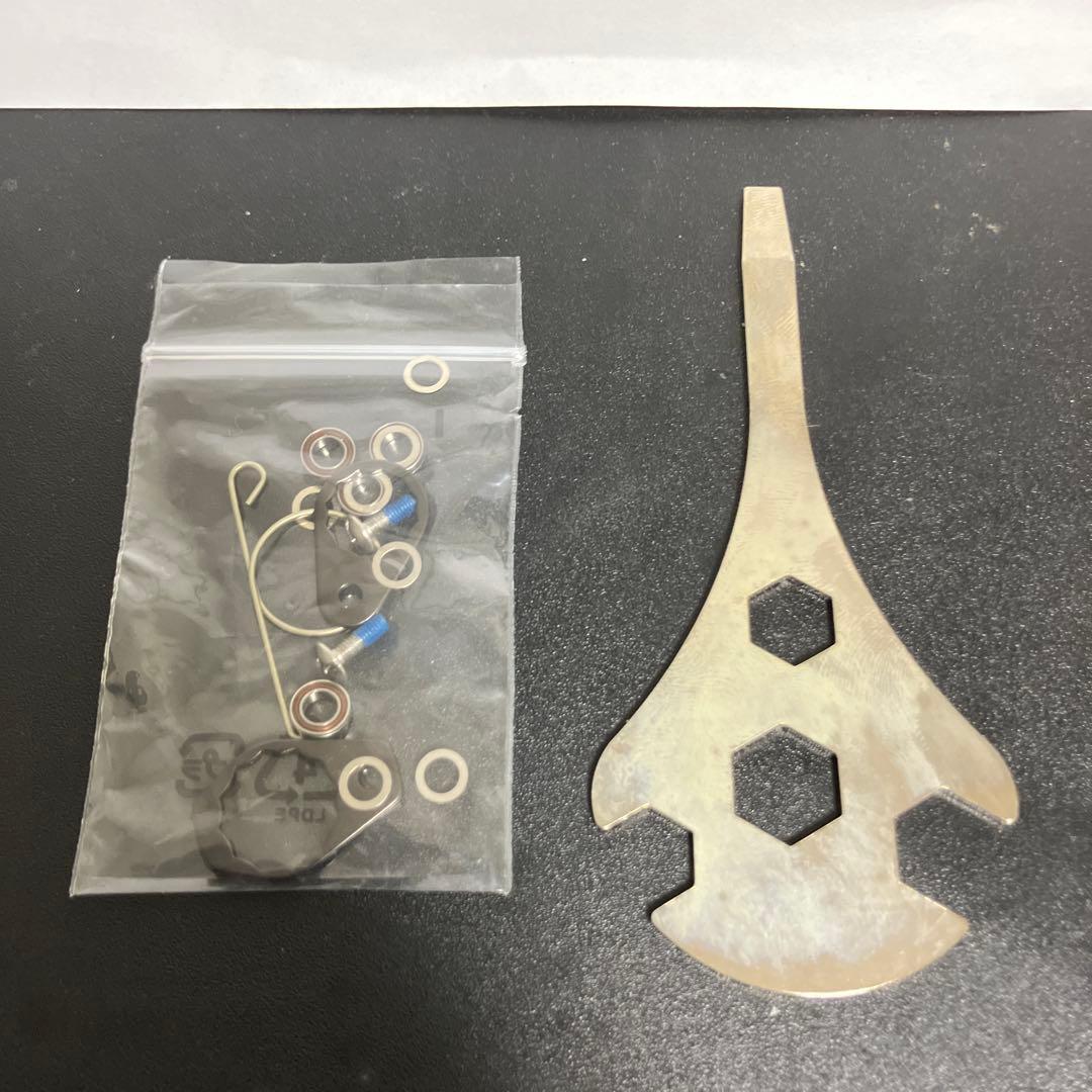 【美品】ダイワ スティーズ リミテッドSV TN 80mmカーボンハンドル