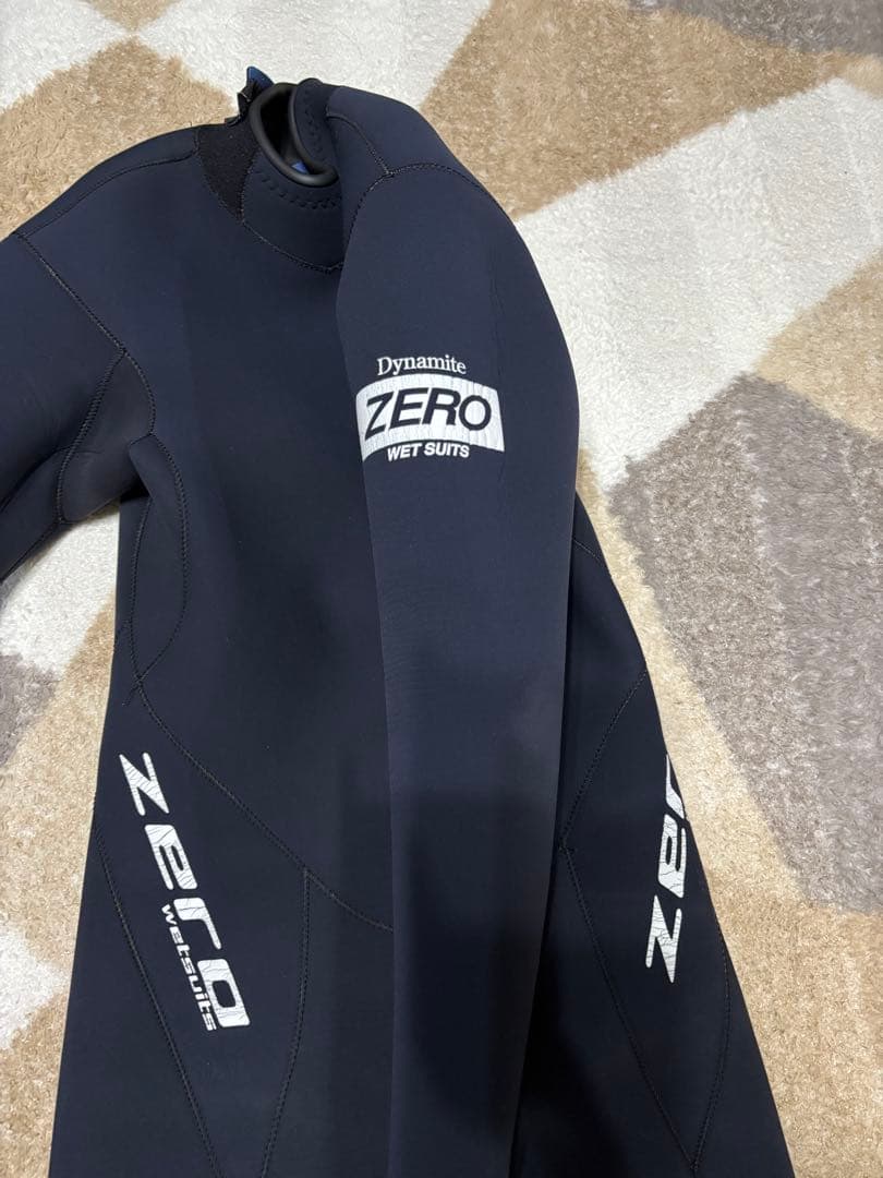 ZERO Dynamite フルスーツ ブラック