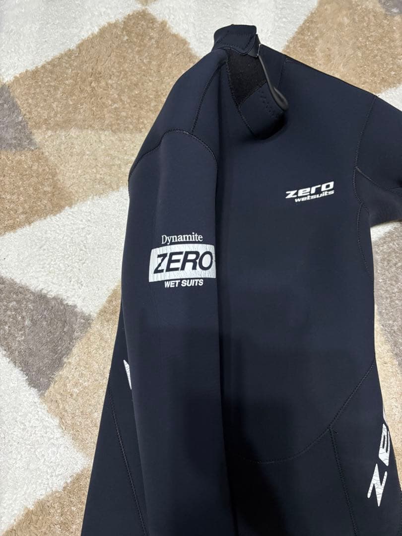 ZERO Dynamite フルスーツ ブラック