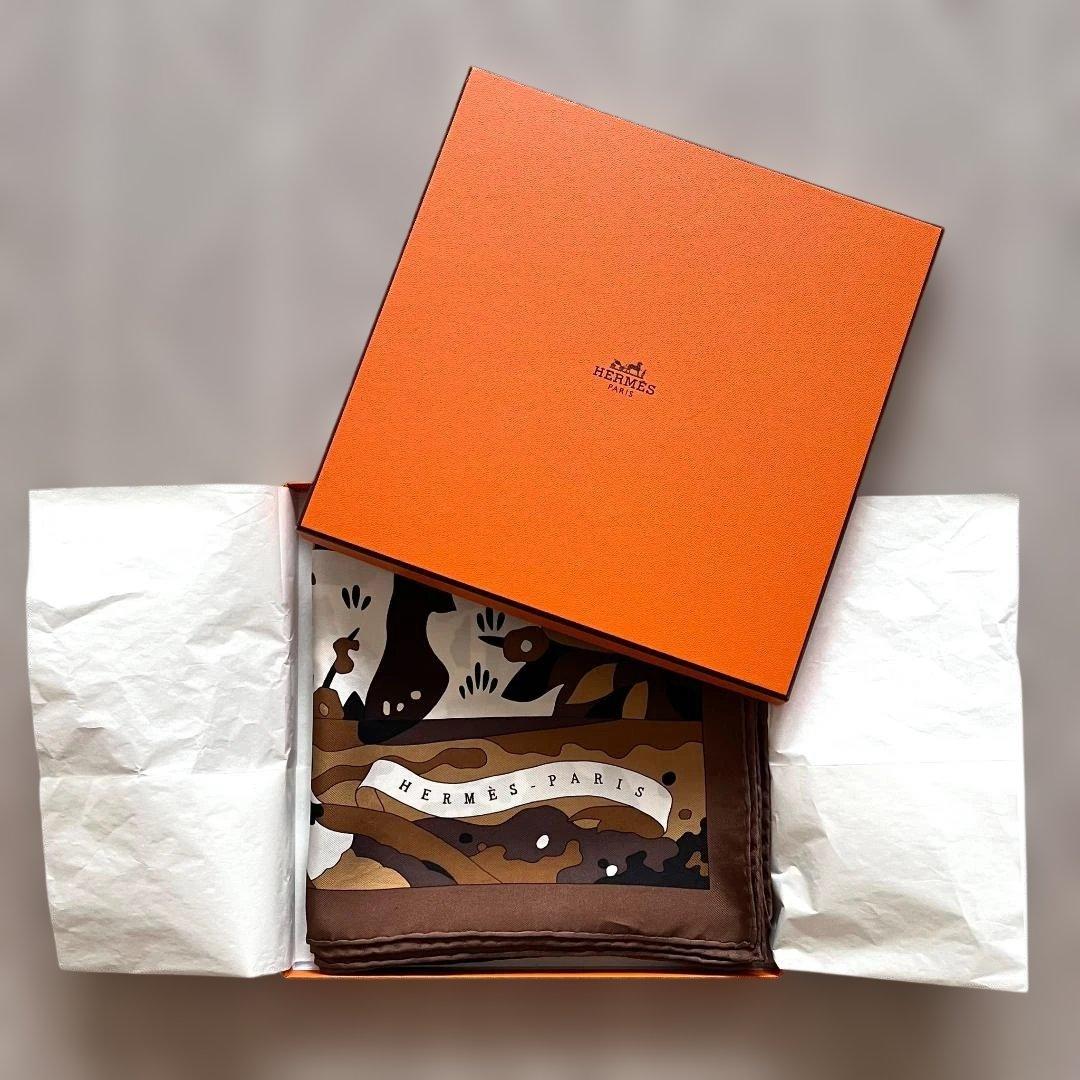 Hermès エルメス 馬と騎手柄 シルクスカーフ