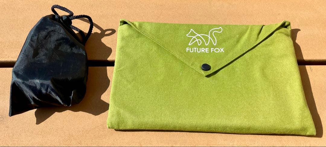 SOTO ST-310アウトドアバーナーと専用のFUTURE FOX遮熱テーブル