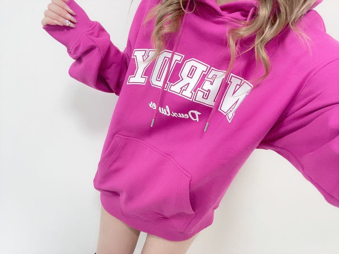 新品♡NERDY♡ノルディ　フード付きパーカー　ピンク　ジェイダ　エゴイスト好