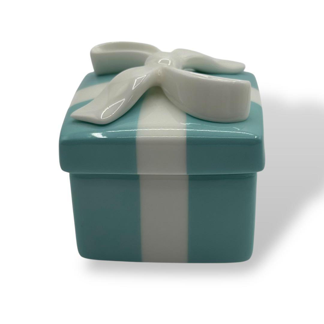 新品未使用　ティファニー　ミニブルーボウボックス　小物入れ　リボン　陶器