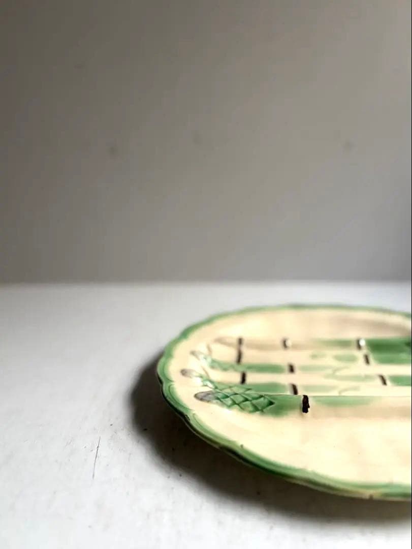 696 フランスアンティーク テールドフェール アスパラプレート バルボティーヌ