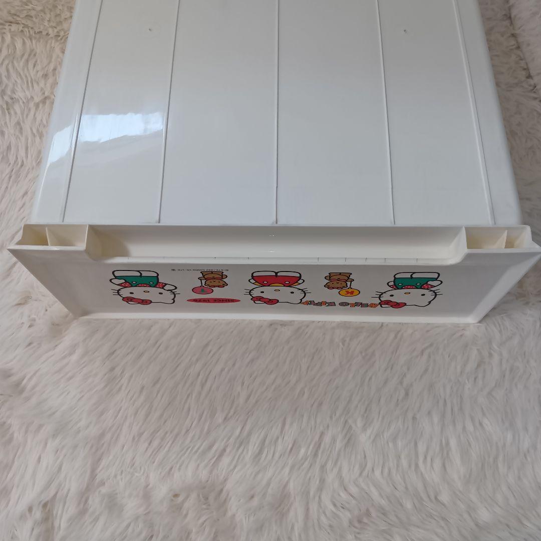ハローキティ 収納ボックス レトロ　収納ケース　衣装ケース　サンリオ