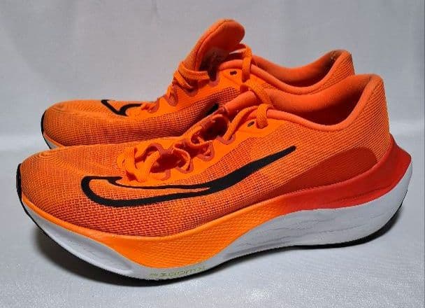 NIKE　ZOOM FLY 5　27.5cm　中古品