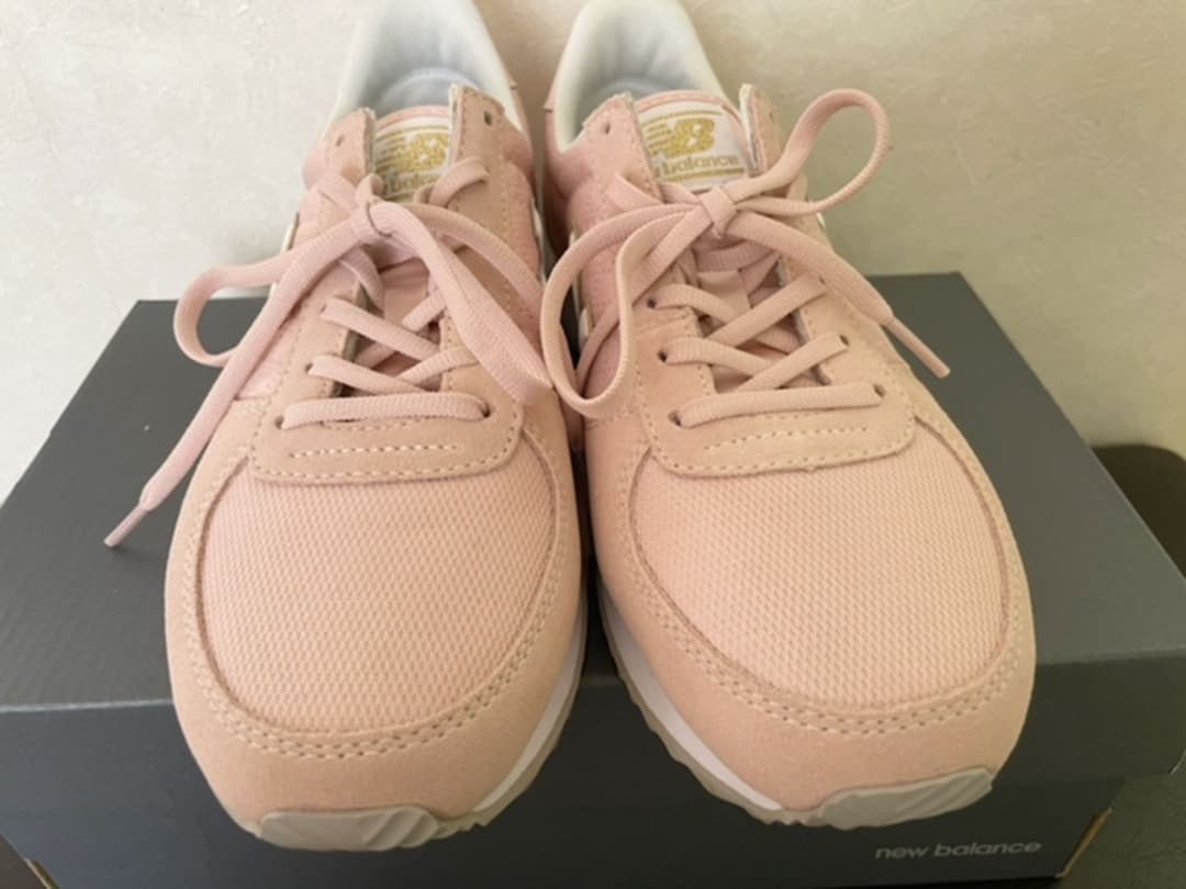 ニューバランス　スニーカー
