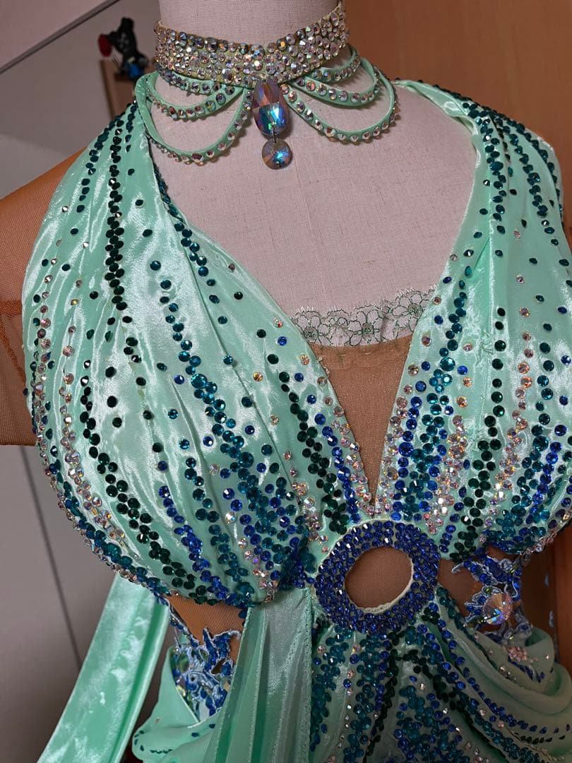 ❤️アトリエヒロコ❤️社交ダンスエメラルドグリーンエレガントドレス