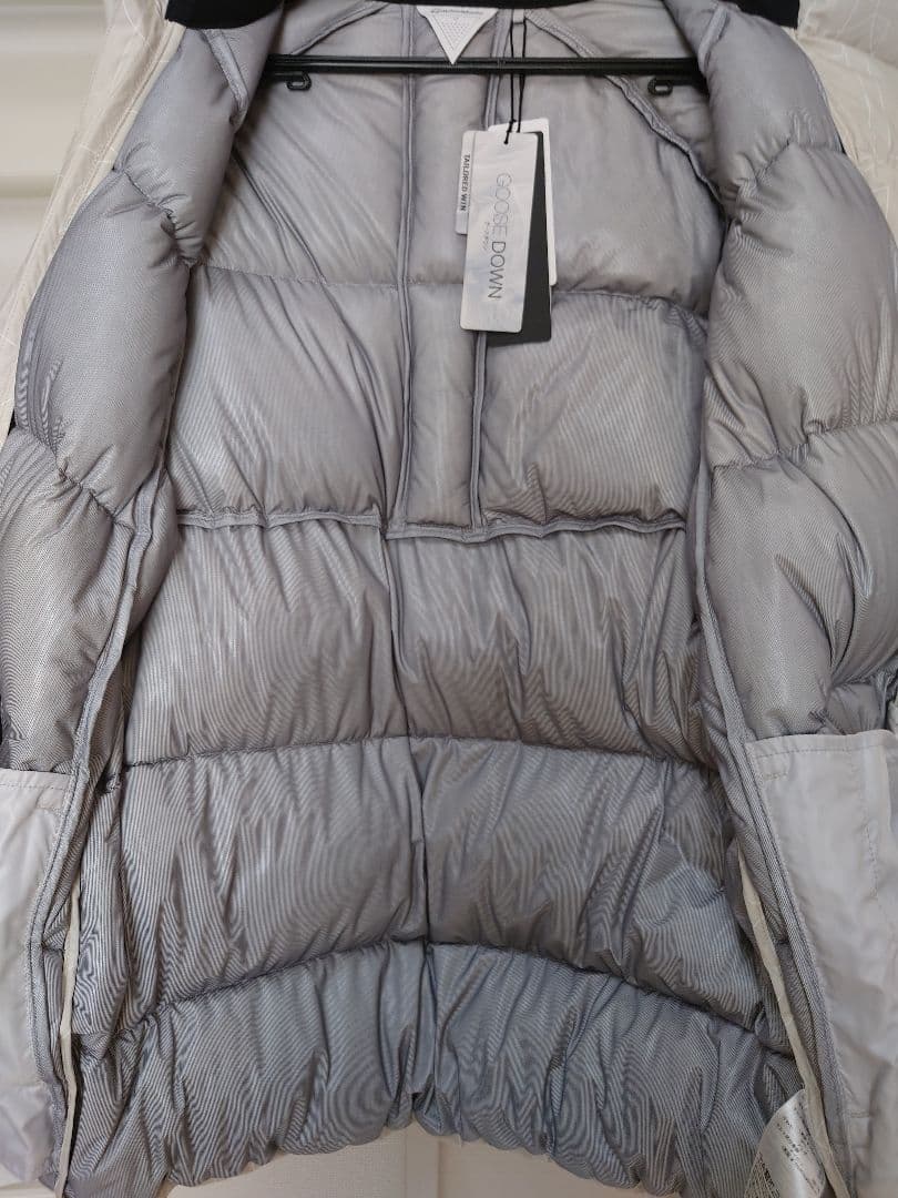 新品未使用タグ付き　テーラーメイド 総柄ダウンジャケット ゴルフウェア