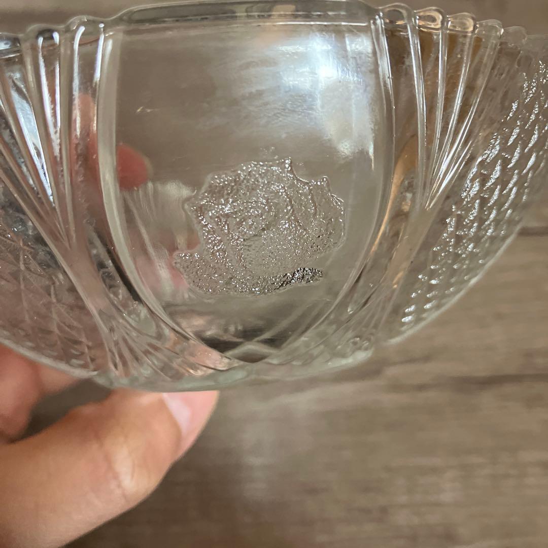 D-4 【昭和レトロ】バラ紋様 プレスガラス 小鉢 5個セット（デザートボウル）