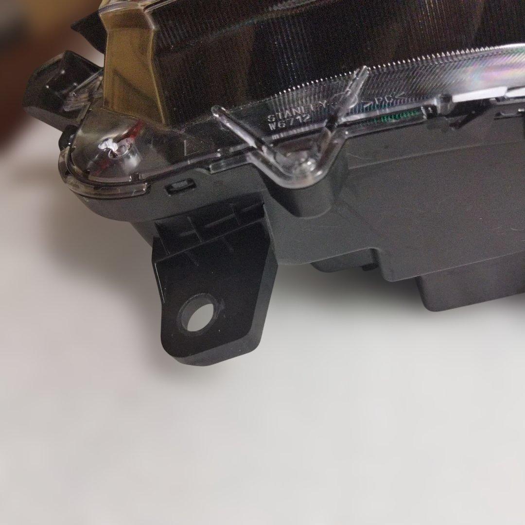 Ｎ−ＢＯＸJF5 左ヘッドランプ 33150-32R-J03 W6712