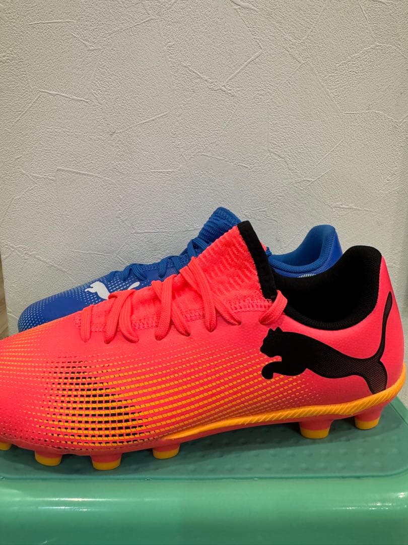 PUMA サッカーシューズ 青/ピンク