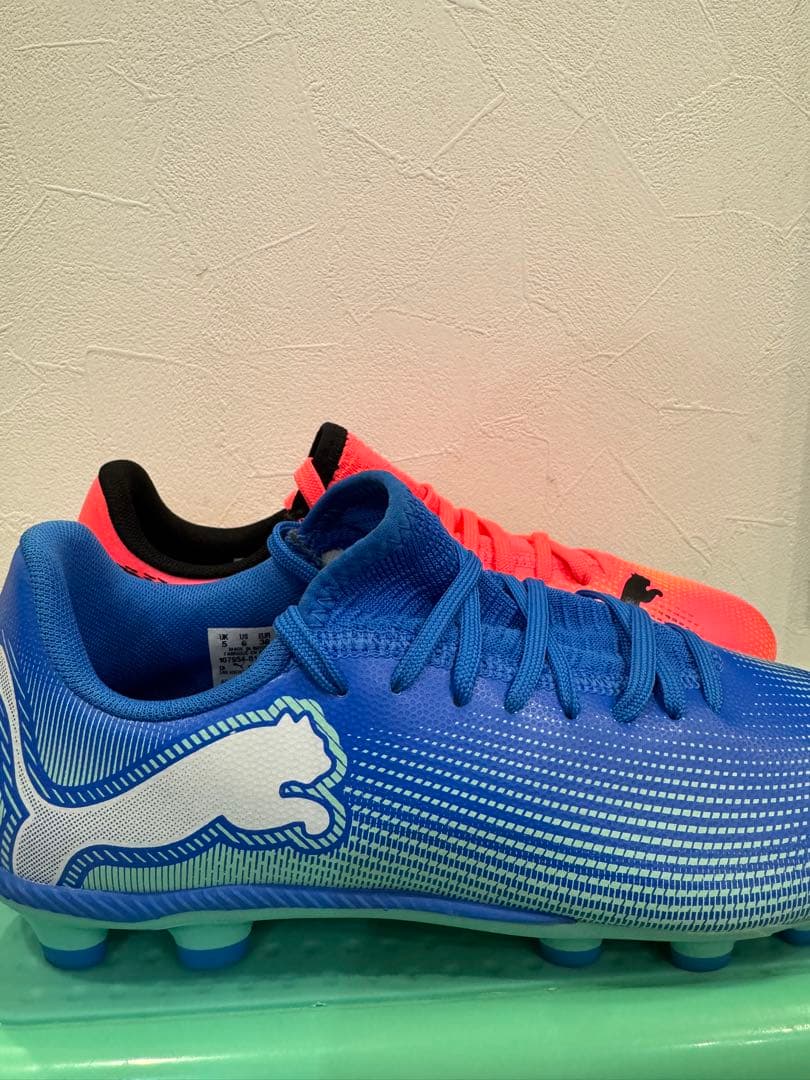 PUMA サッカーシューズ 青/ピンク