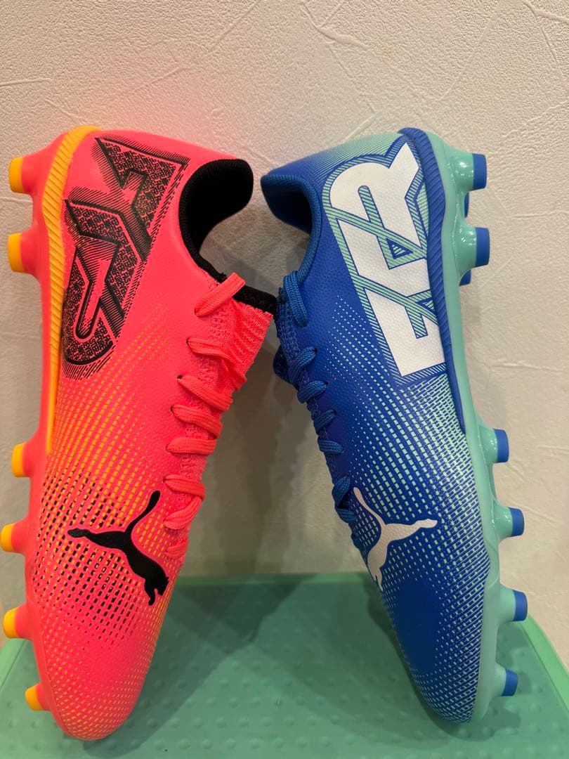 PUMA サッカーシューズ 青/ピンク