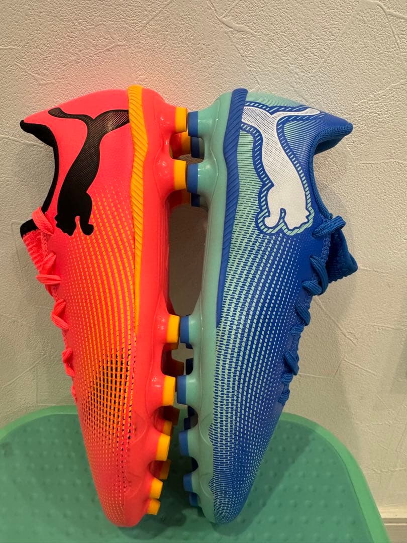 PUMA サッカーシューズ 青/ピンク