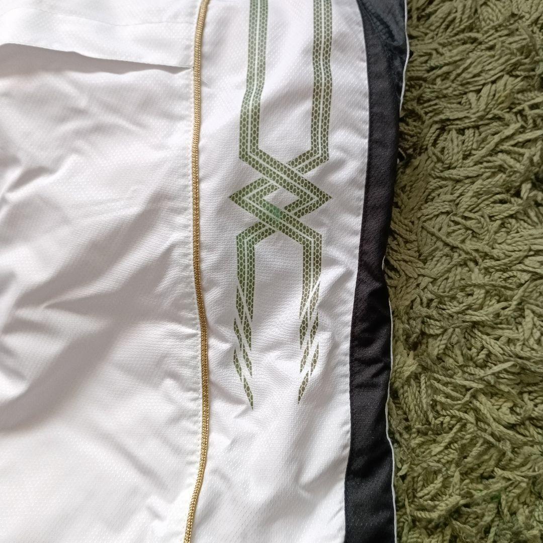 ミズノ軽量防寒ウエアー・ブレスサーモン