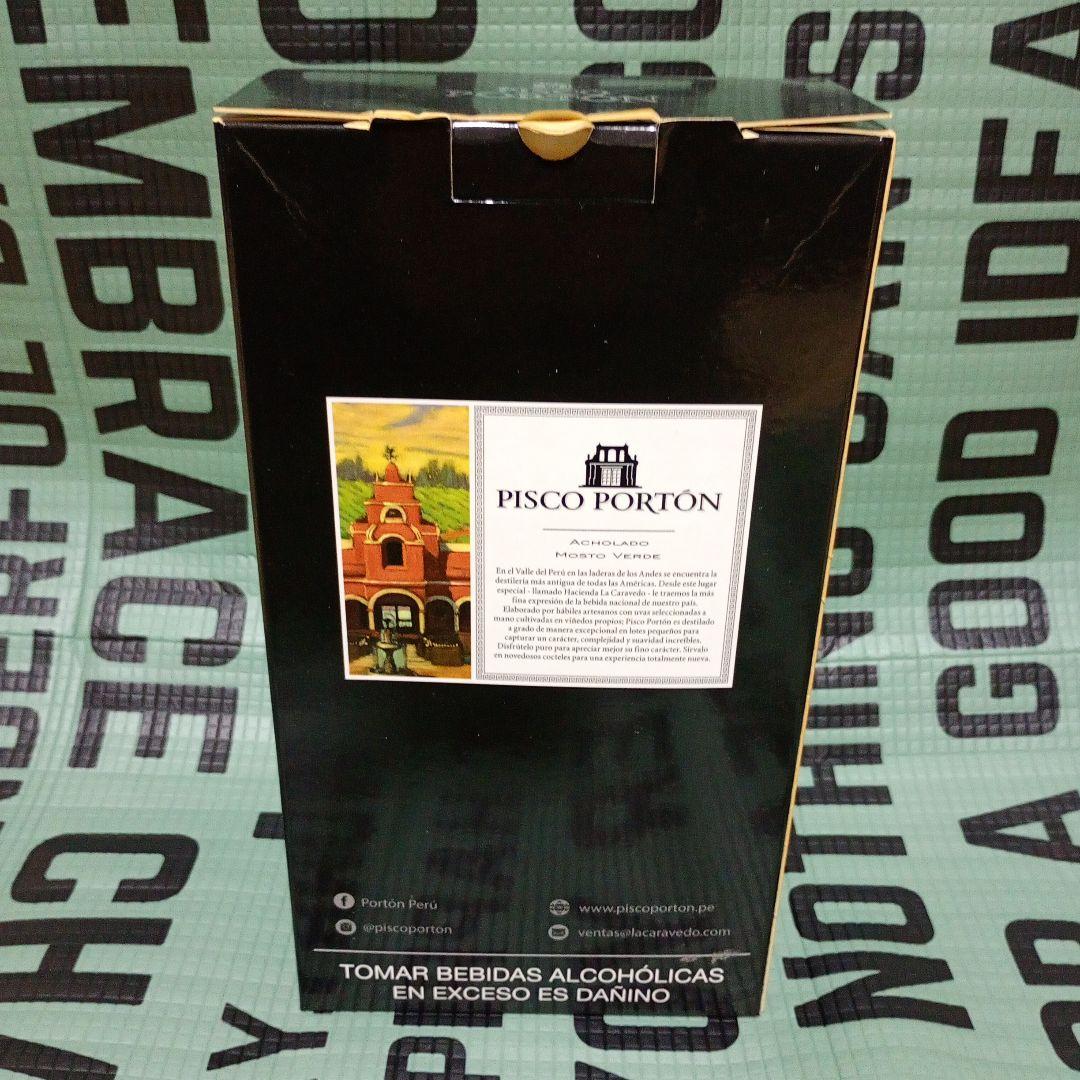 PISCO PORTON ACHOLADO　酒　ブランデー