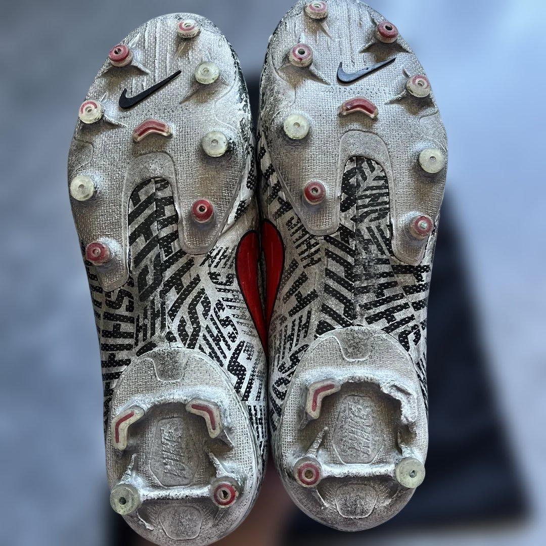 マーキュリアルヴェイパー12 シグネチャー