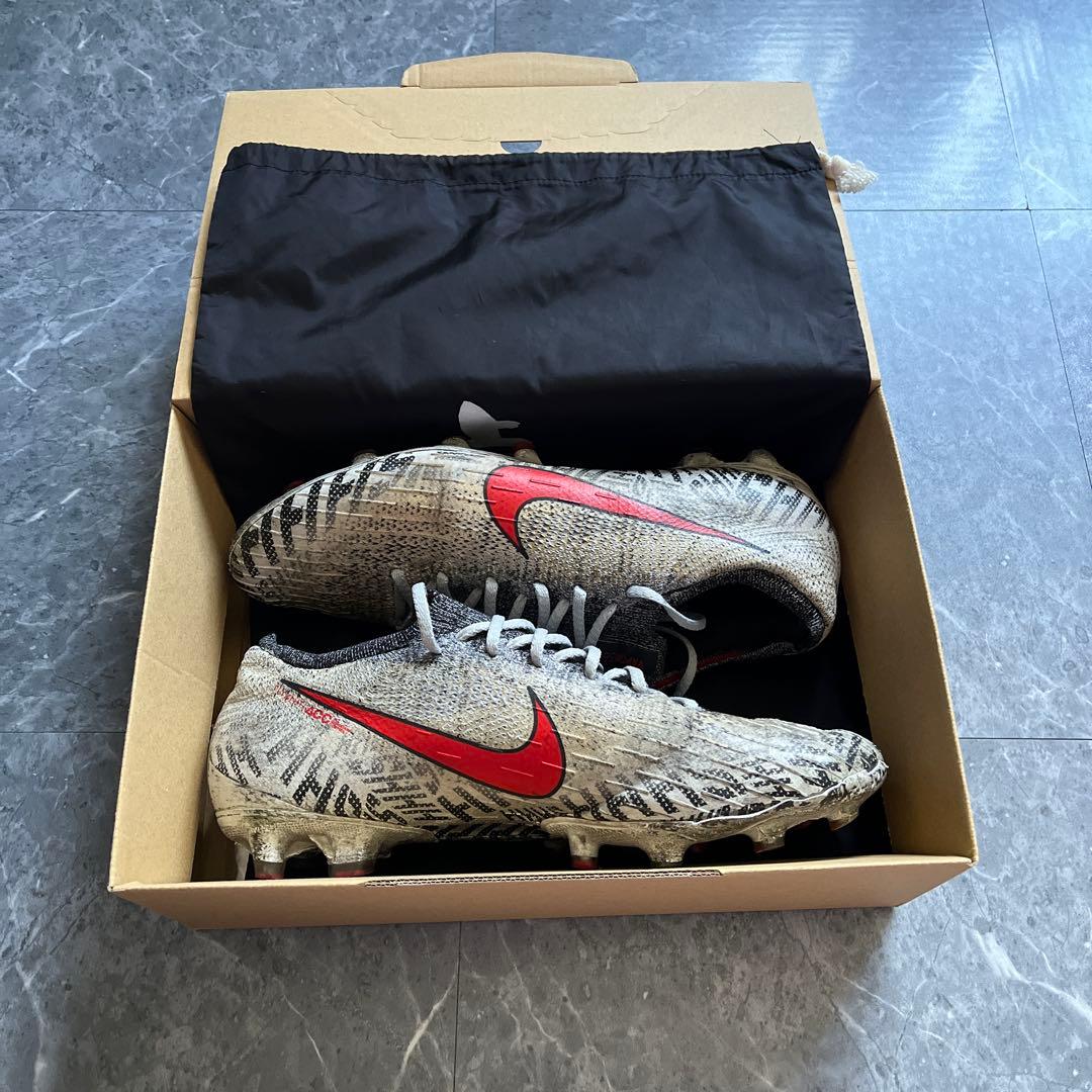 マーキュリアルヴェイパー12 シグネチャー