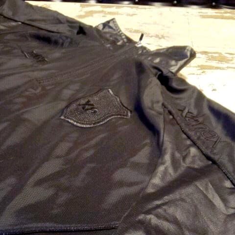 ザナックス 半袖ハーフジップ