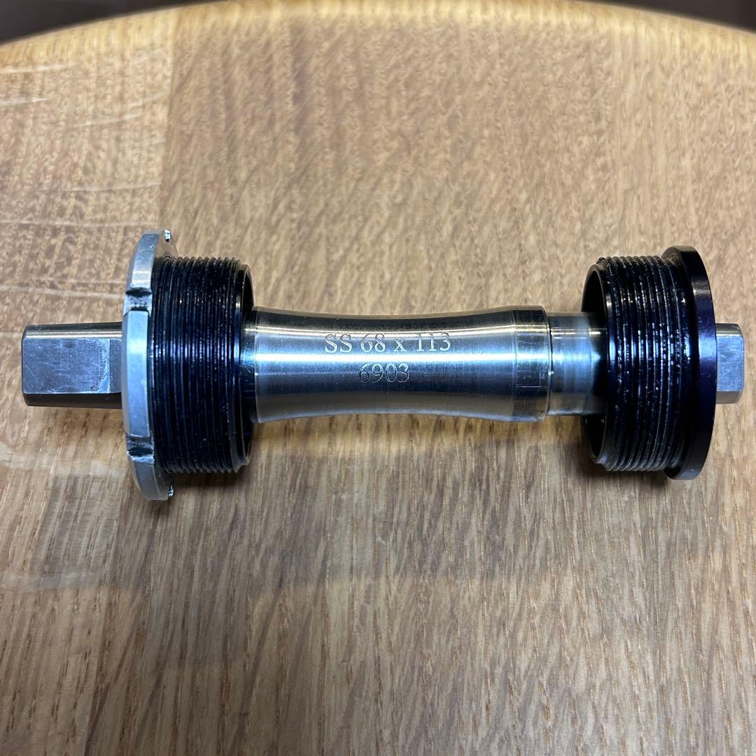 white industries ステンレス ボトムブラケット