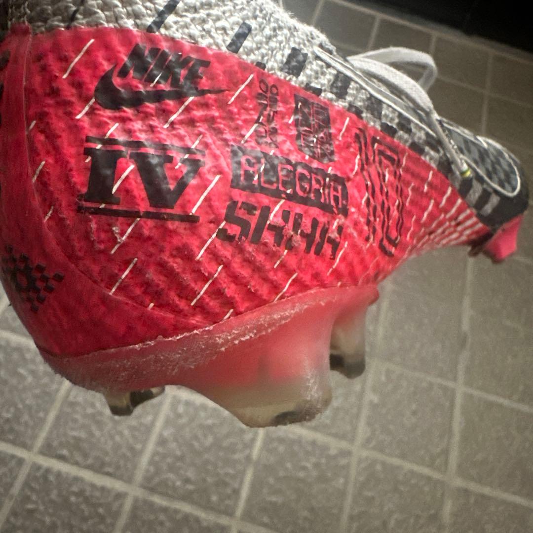 ナイキサッカースパイク　　 海外限定モデル