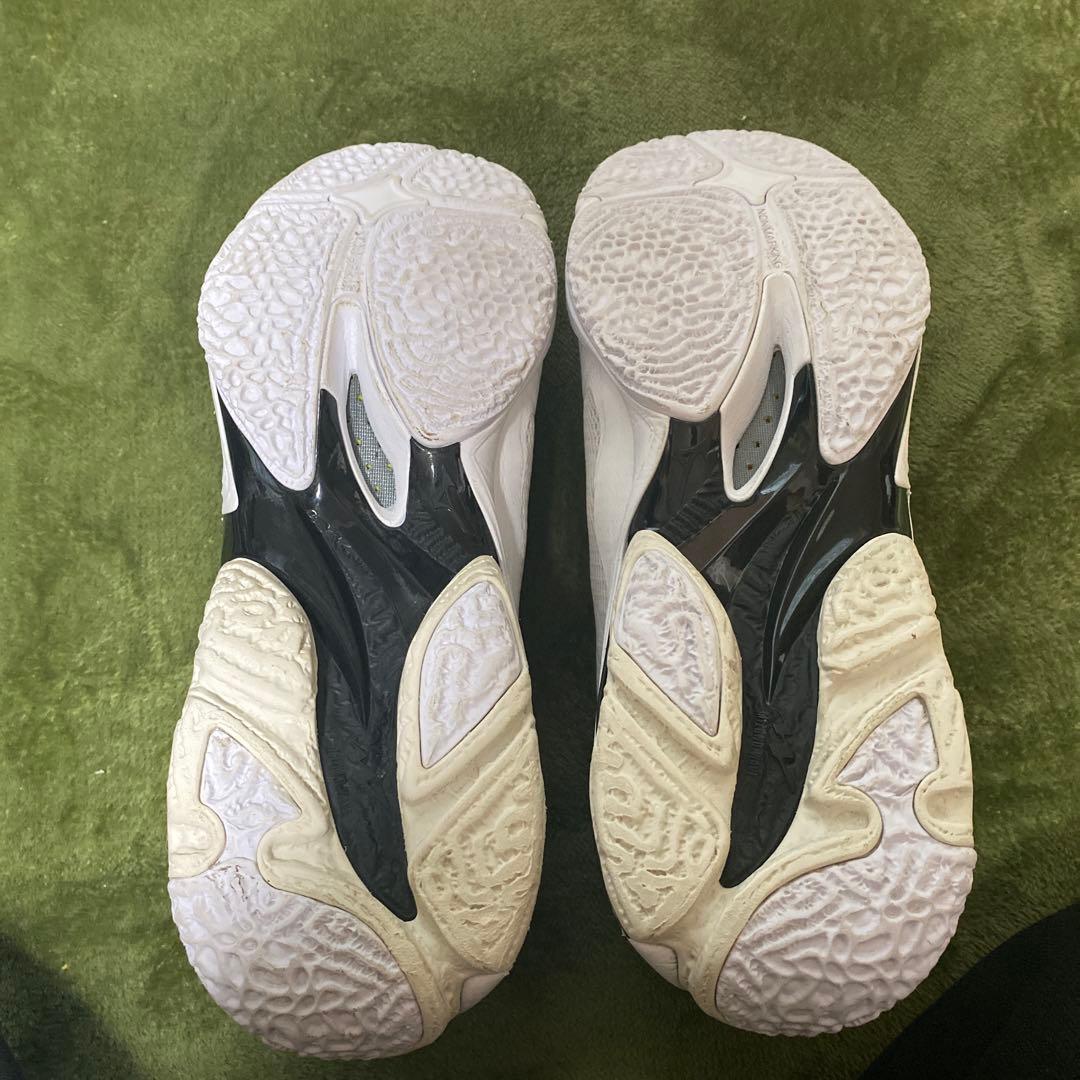 Mizuno バレーボールシューズ ホワイト/ブラック/グリーン　サイズ27.5