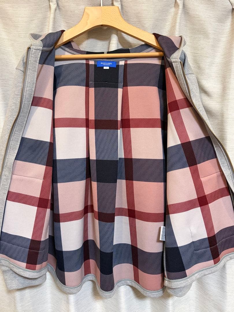 BLUE LABEL CRESTBRIDGE ブルーレーベル パーカー38