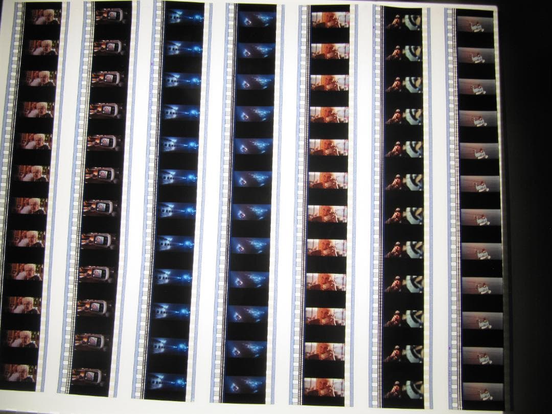 タイタニック35㎜フィルム12コマ×126枚合計1512コマ アルバム入