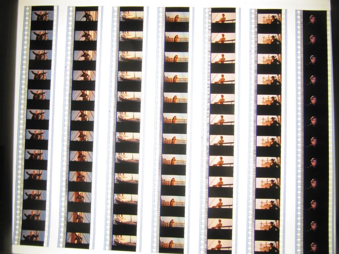 タイタニック35㎜フィルム12コマ×126枚合計1512コマ アルバム入