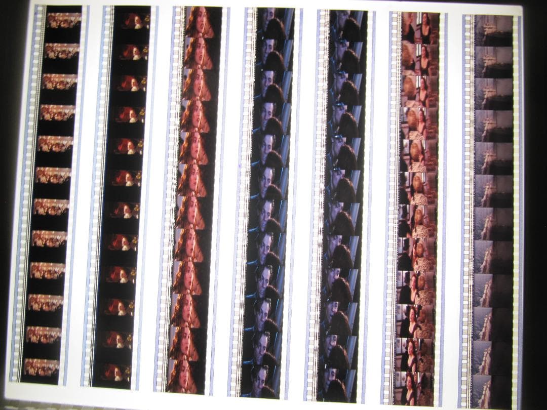 タイタニック35㎜フィルム12コマ×126枚合計1512コマ アルバム入