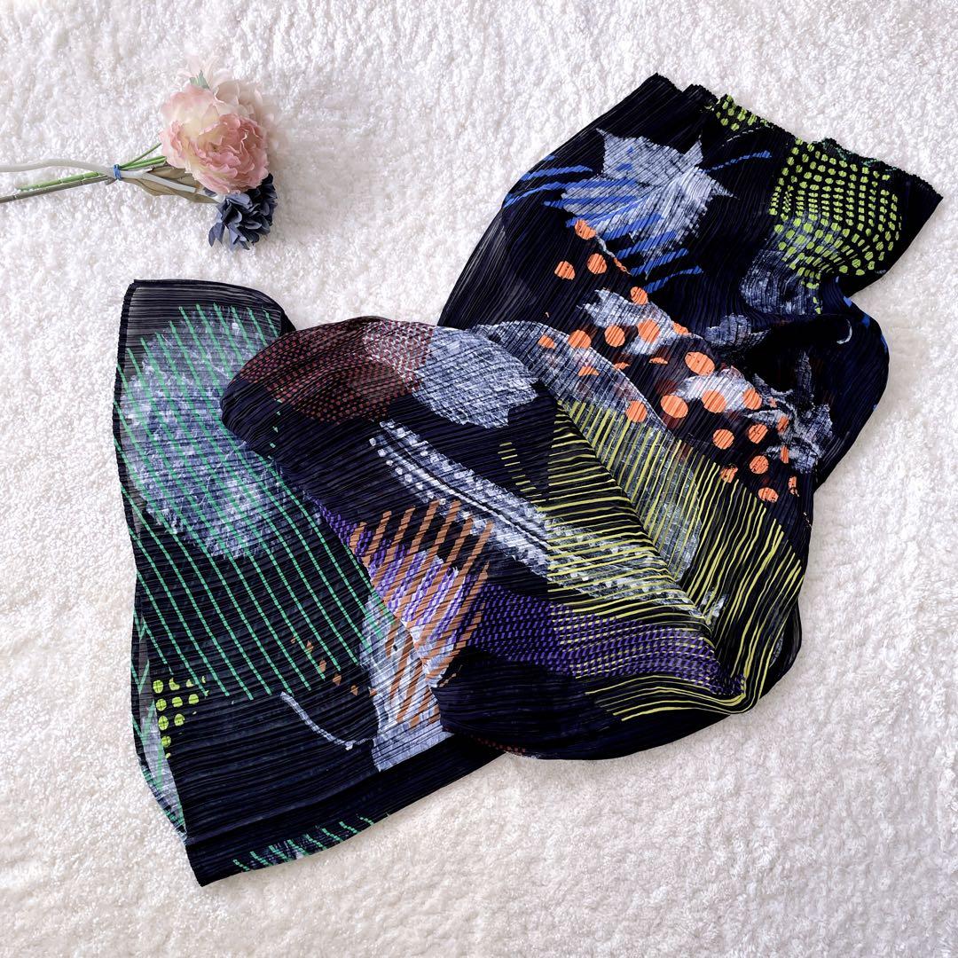 希少 プリーツプリーズ イッセイミヤケ 総柄 変形ポンチョ ストール ケープ