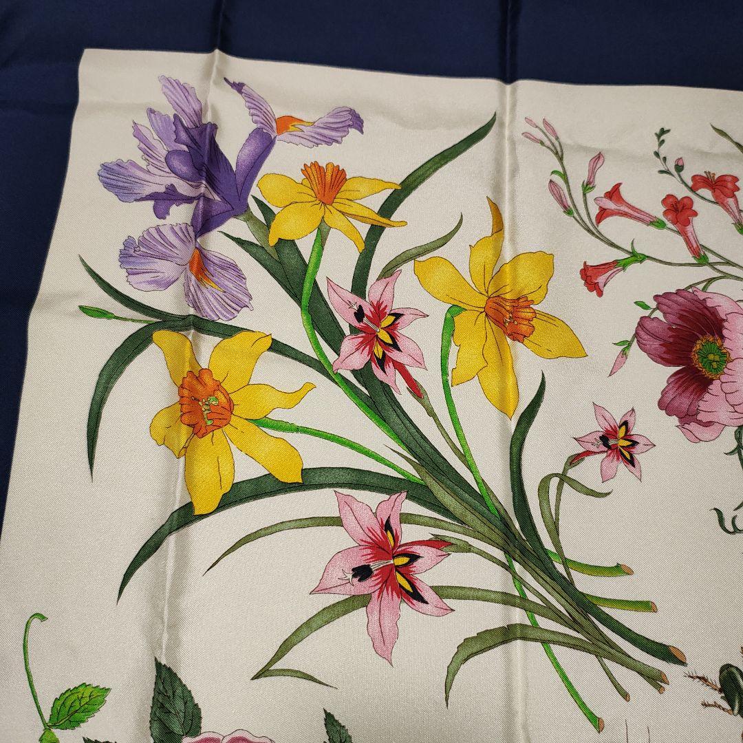 GUCCI グッチ ヴィンテージ シルク スカーフ フローラ 花 昆虫 蜻蛉 蝶