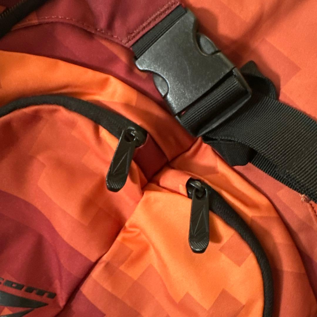 VOLCOM ボルコム リュック オレンジ