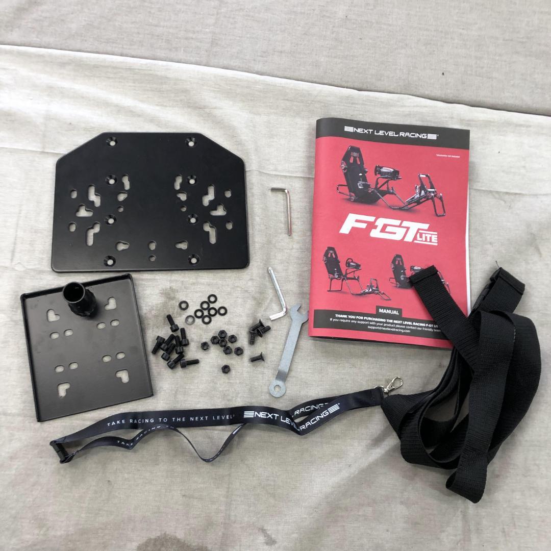 Next Level Racing レーシングコックピット F-GTLite